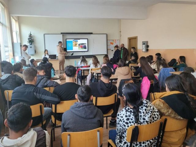 Предизборна кампания за организиране и провеждане на Избори за  Омбудсман в ПГТО ,,Добри Желязков" гр. Сливен