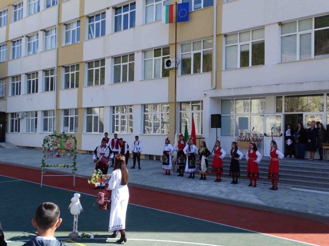 Спортен празник по повод патронния празник на ПГТО "Добри Желязков" - Сливен