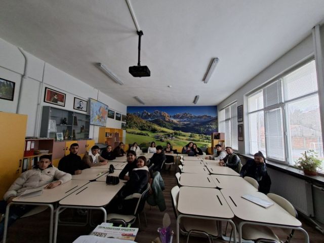 Модели на ученическо самоуправление в професионалните гимназии
