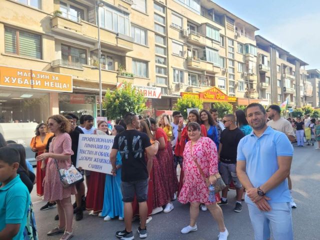 Детски Ромски Фестивал " Отворено сърце" - Велико Търново