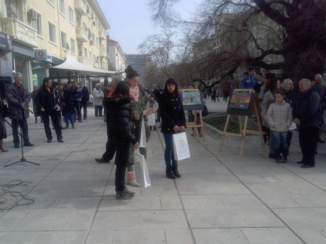 Второ място в конкурс за рисунка "Старият бряст"