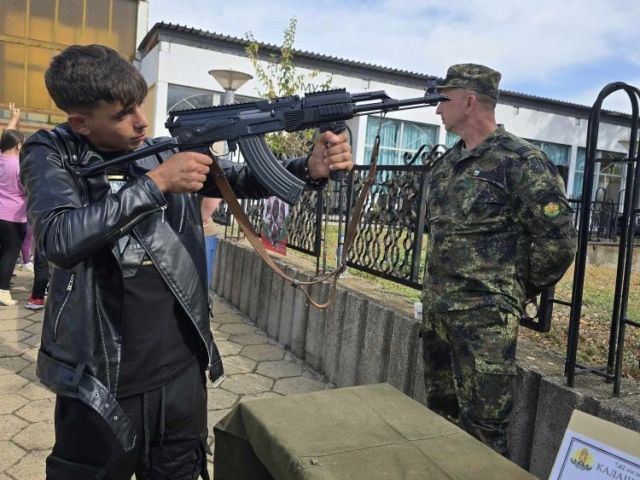 Ден на отворени врати във военно формирование 22220