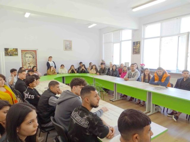 ПГТО „Добри Желязков“ почете 150 години от Априлското въстание с поглед към историята и национален успех