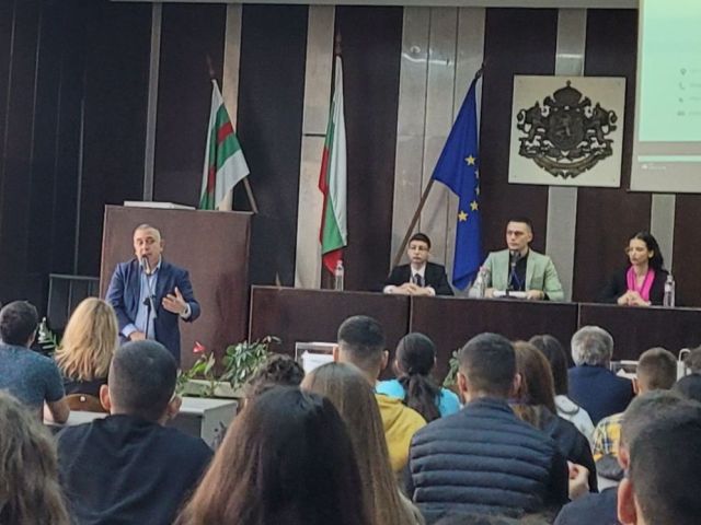 Избори за Младежки кмет на Младежки Общински съвет