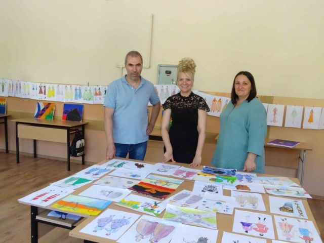 Изложба конкурс 8 а клас