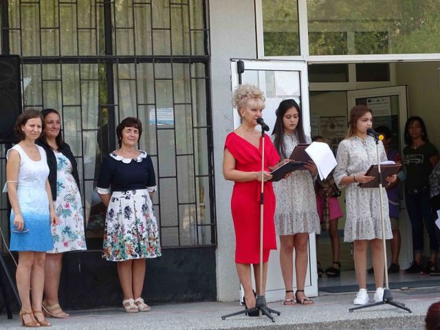 „Свърши междучасието лятно, почва новият учебен час!“ [15.09.2021]