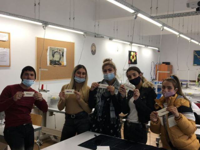 Изработване на предпазни маски [17.02.2022]