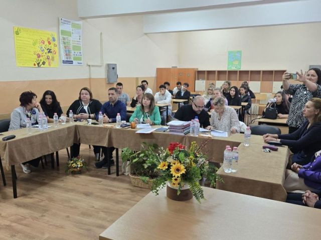 Публична защита на дипломни проекти в ПГТО „Добри Желязков“