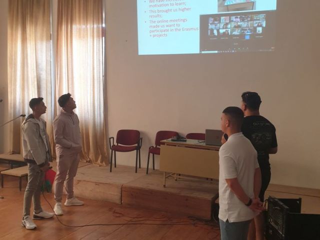 Последна мобилност от проекта „Нека слънцето грее в нашите училища“ [04.10.2023]