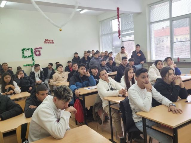 Предизборна кампания за организиране и провеждане на Избори за  Омбудсман в ПГТО ,,Добри Желязков" гр. Сливен [13.12.2023]