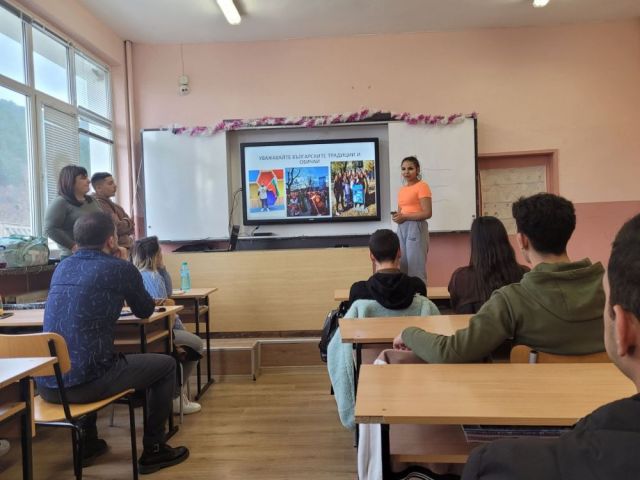 Предизборна кампания за организиране и провеждане на Избори за  Омбудсман в ПГТО ,,Добри Желязков" гр. Сливен [13.12.2023]