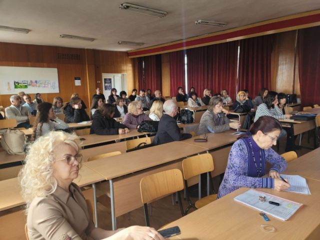Работна среща по  Механизъм за съвместна работа на институциите по обхващане, включване и предотвратяване на отпадане на ученици от образователната система [19.03.2025]