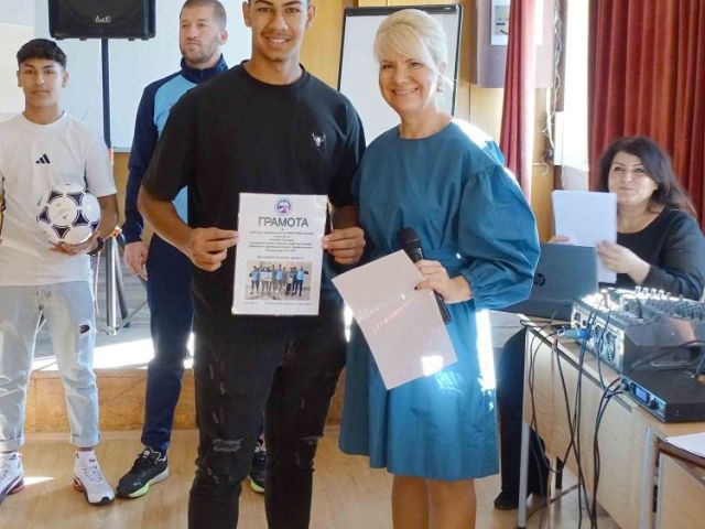 Училищния ученически съвет бе сцена на инициативата #ТолерантностВсекиДен [12.11.2025]