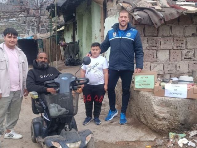 Благотворителната инициатива на учениците от Училищния ученически съвет [23.12.2025]