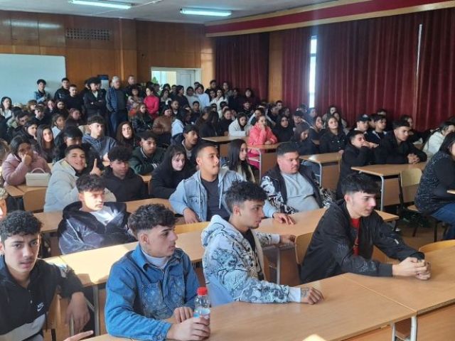 РЗОК – Сливен проведе информационна беседа с ученици от Х, ХI, ХII класове [25.02.2026]