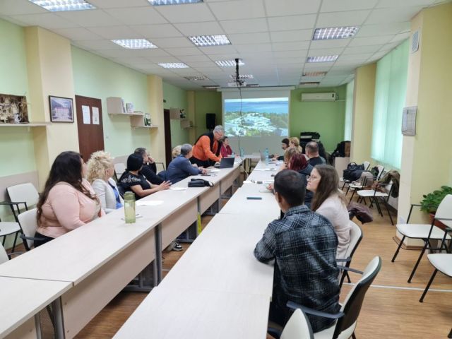 Работна среща и участие в  по програма ДОМИНО 2 в ПГТО „Добри Желязков“ [01.05.2026]