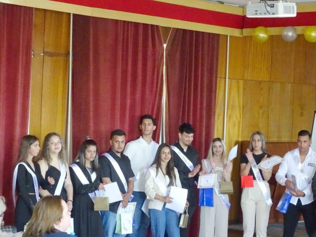 С много емоции, усмивки и вълнуващи спомени ПГТО „Добри Желязков“ изпрати своя Випуск 2026 [18.05.2026]