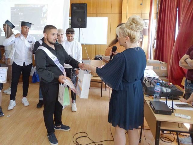 С много емоции, усмивки и вълнуващи спомени ПГТО „Добри Желязков“ изпрати своя Випуск 2026 [18.05.2026]