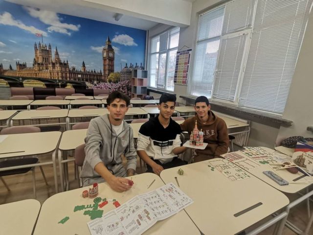 Център за хуманитарни науки в ПГТО „Добри Желязков“