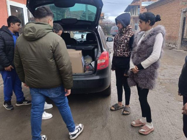 Благотворителната инициатива на учениците от Училищния ученически съвет