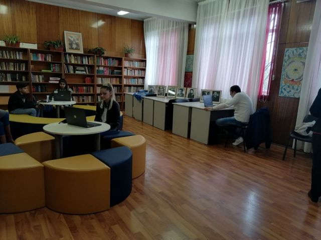 Еразъм  - "Let the sunshine in our schools"