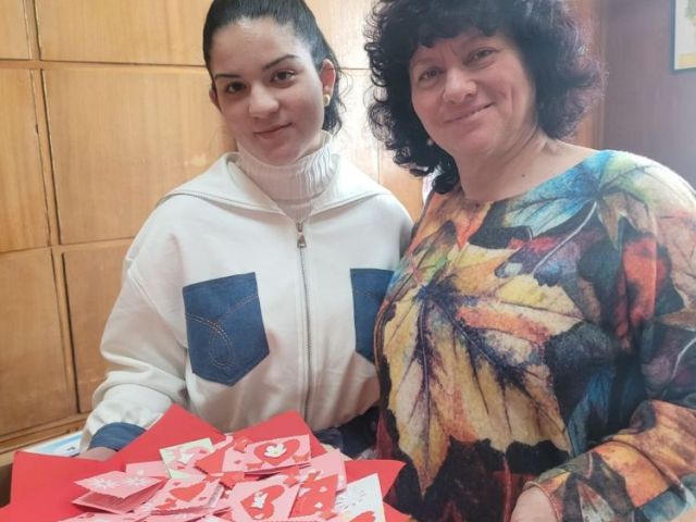 Обичта ни дава на децата криле да полетят и корени да се завърнат
