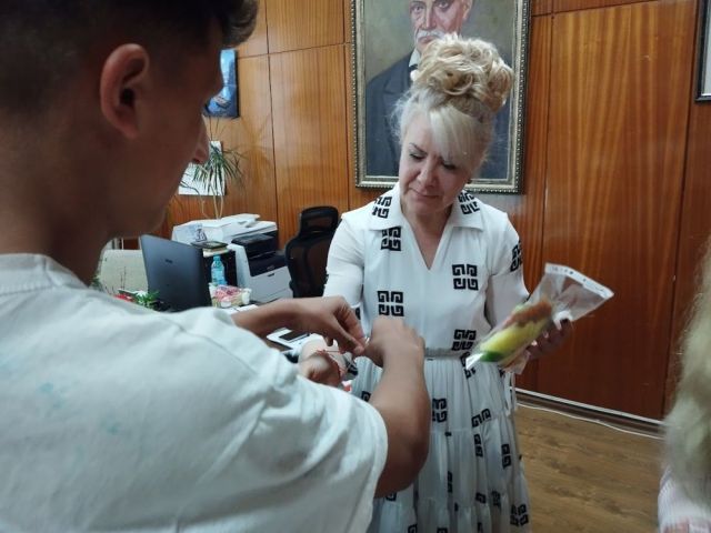 Баба Марта бързала, мартенички вързала…