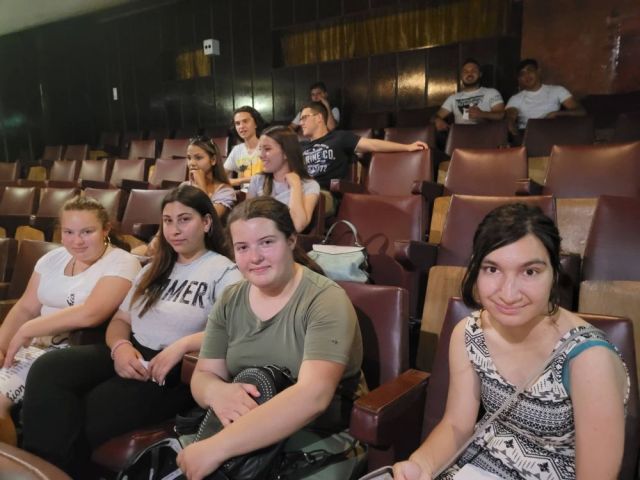 Посещения на театрални постановки