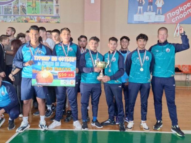 ПГТО „Добри Желязков“ триумфира с Купата на кмета и бе най-силният отбор в турнира