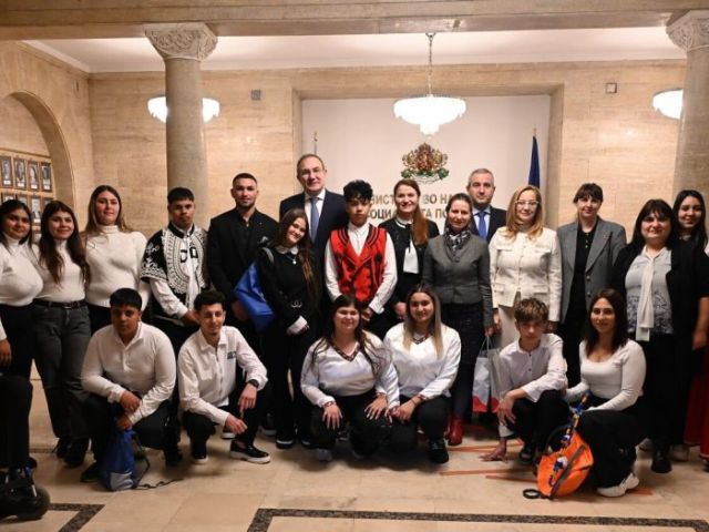 Представяне на празника „Василица“ в Министерство на труда и социалната политика по инициатива на ЦМЕДТ „Амалипе“
