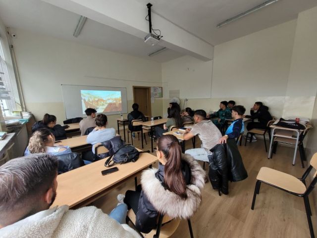 Интерактивни обучения