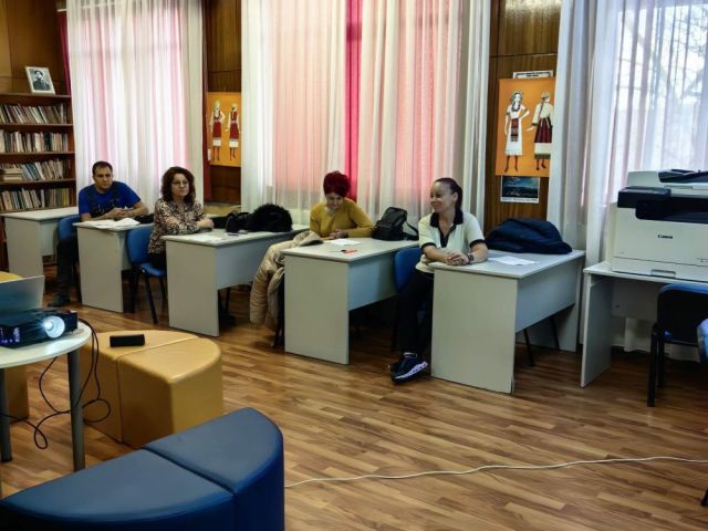 Дуалната система на обучение в Професионална гимназия по текстил и облекло "Добри Желязков" – пряк път към успешна кариера
