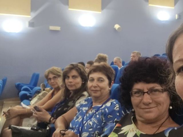 Еразъм + Обучение по хранене чрез използване на образователен подход, базиран на виртуална реалност
